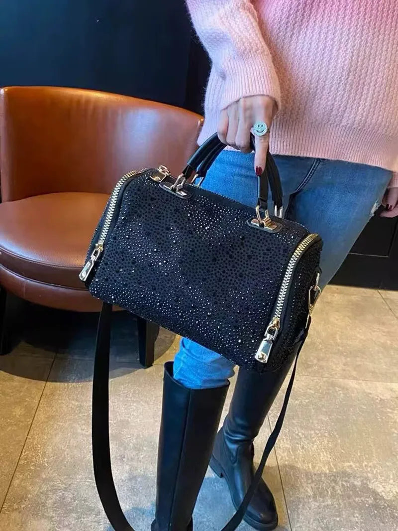 2025 Luxury Designer Women's Full Inlaid Diamond Handbag Retro Large Capacity Leopard Travel Shoulder Crossbody Bag Trendy Totes