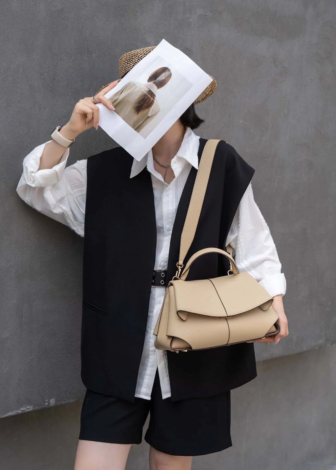 Borsa a Trapezio in Fiore di Pelle di Vitellino