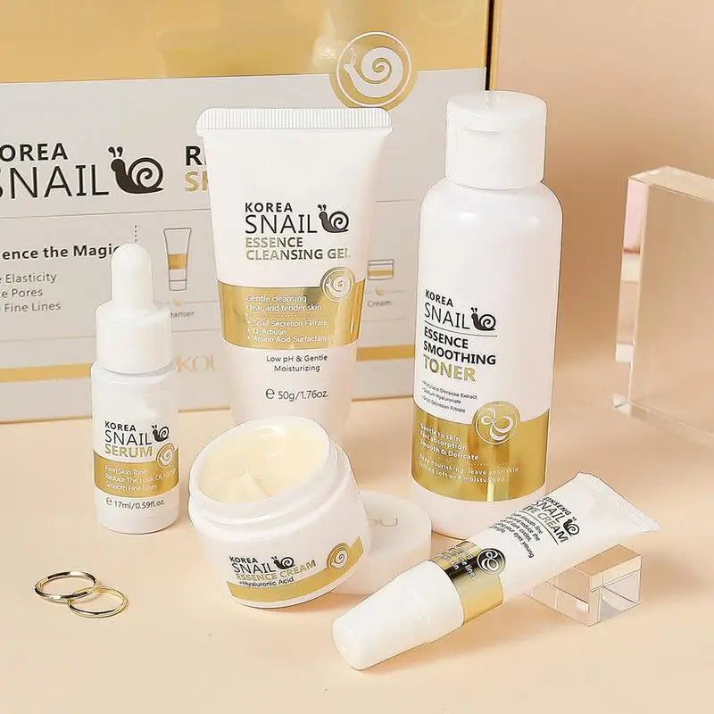 5pcs Snail Collagen Skin Care Kit Moisturising Snail Cleansing Gel, Softening Lotion, Snail Essence, Eye Cream, Snail cream