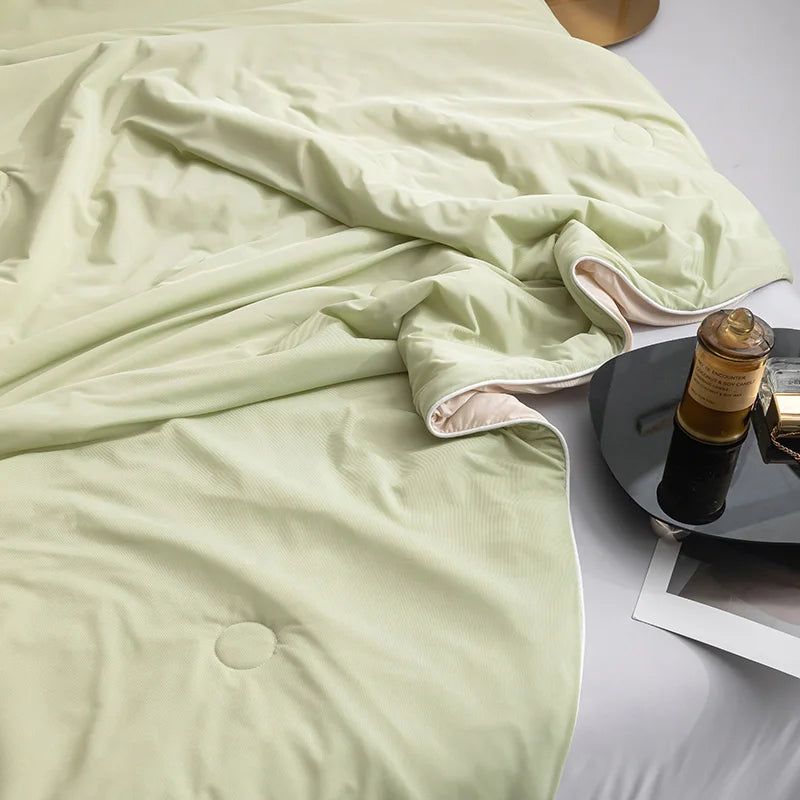 Cooling Blanket for Bed Silky Air Condition Comforter Lightweight Cooled Summer Quilt with Double Side Cold & Cooling Fabric