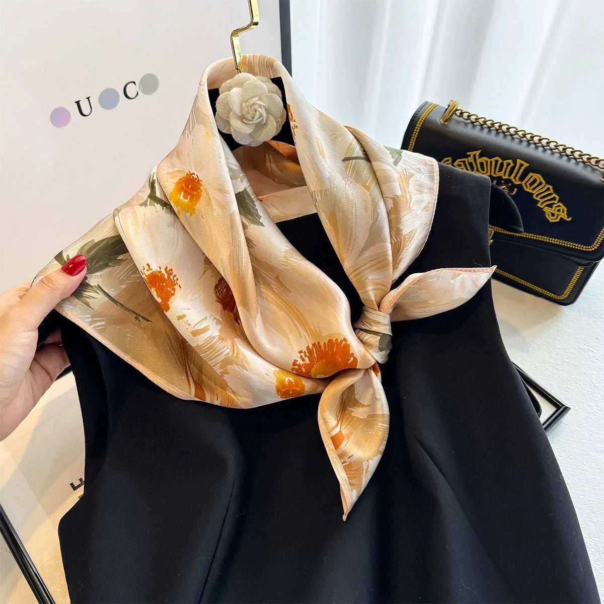 Foulard in Seta di Gelso a Stampe Fantasia