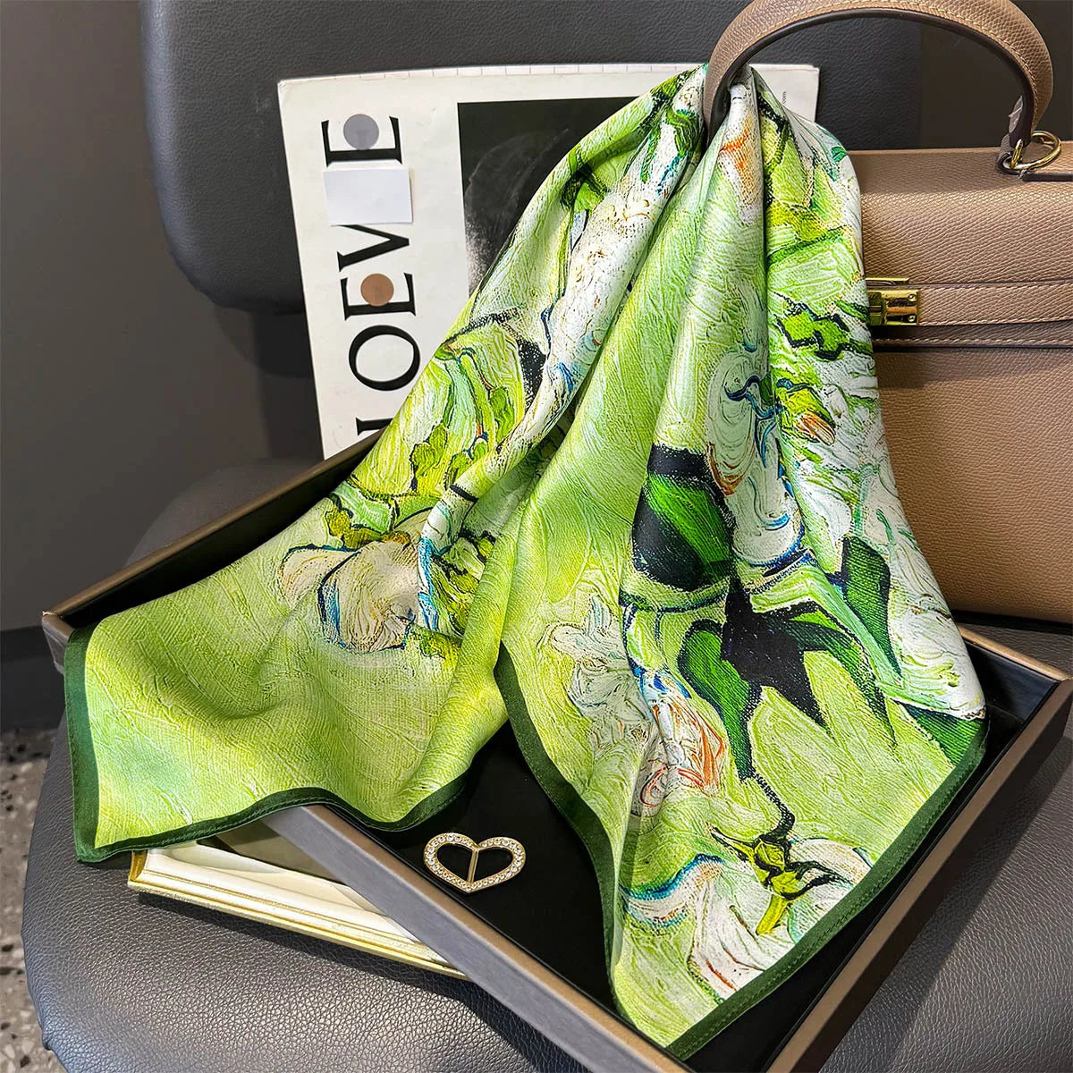 Foulard in Seta di Gelso a Stampe Fantasia