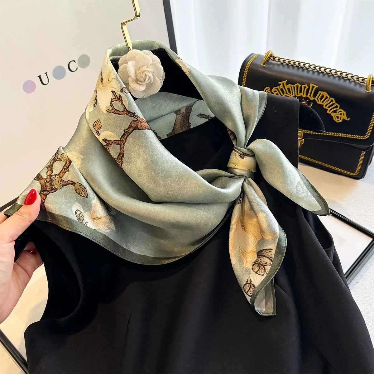Foulard in Seta di Gelso a Stampe Fantasia