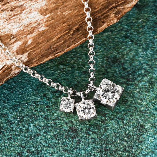 2024 New D0.90CT 3 Stones Pendant Necklace 925 Sterling Silver for Women D Color Round Moissanite Necklace Trend Fine Jewelry