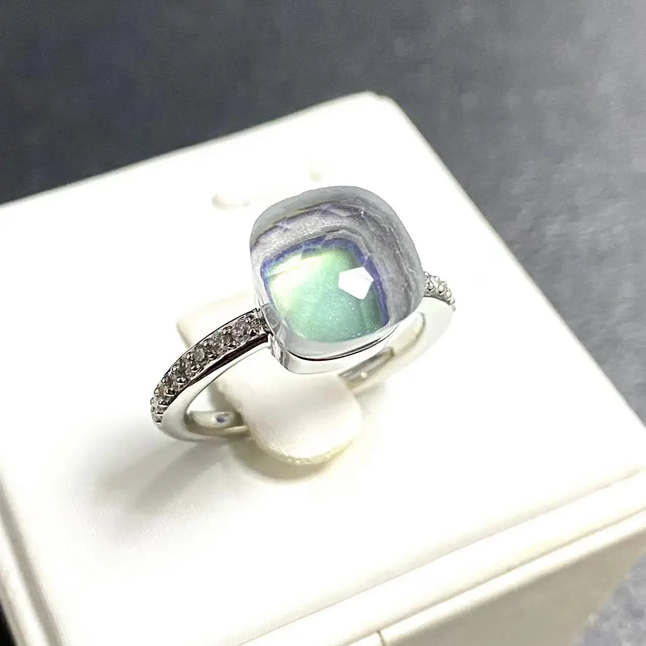 Ladies Square Candy Ring Slim Single Row Zircon Crystal Ring Platinum Plated Amethyst Jewelry Party Gift for Women