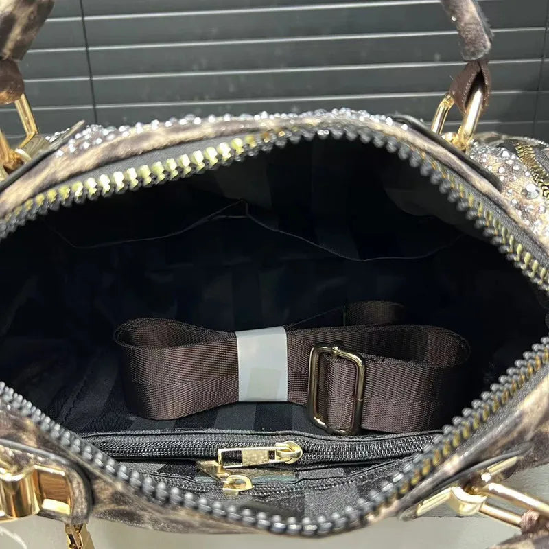 2025 Luxury Designer Women's Full Inlaid Diamond Handbag Retro Large Capacity Leopard Travel Shoulder Crossbody Bag Trendy Totes