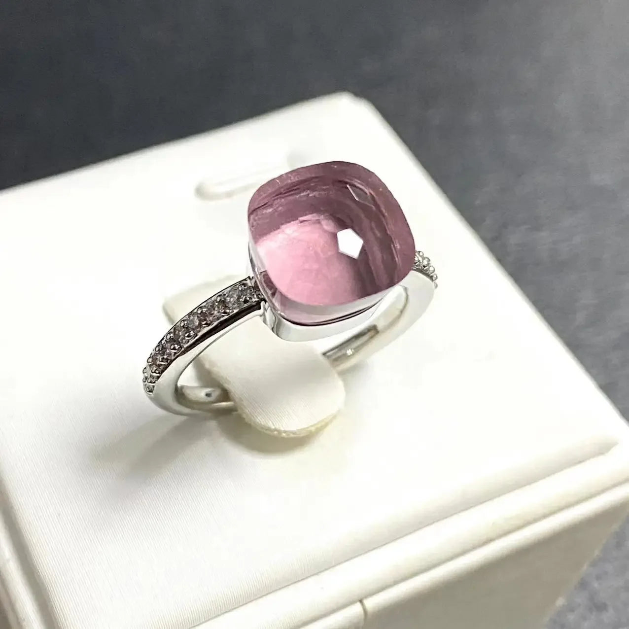Ladies Square Candy Ring Slim Single Row Zircon Crystal Ring Platinum Plated Amethyst Jewelry Party Gift for Women