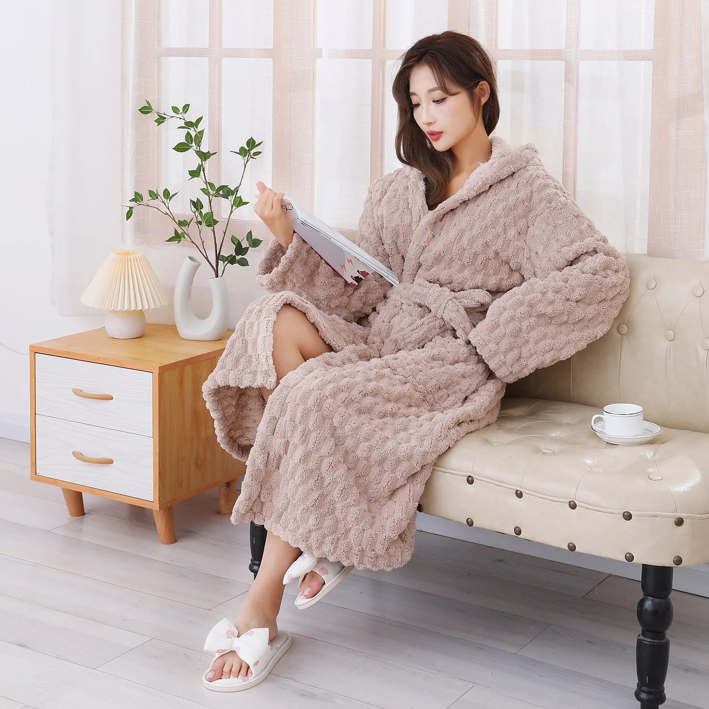 Lady Large Bath Towels For Body Coral Velvet Bath Towels Fashion Wearable Fast Drying Beach Spa Bathrobes Bath Skirts