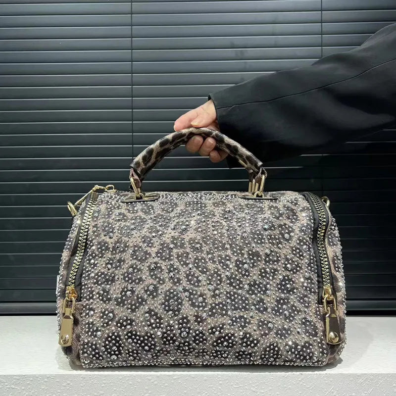 2025 Luxury Designer Women's Full Inlaid Diamond Handbag Retro Large Capacity Leopard Travel Shoulder Crossbody Bag Trendy Totes
