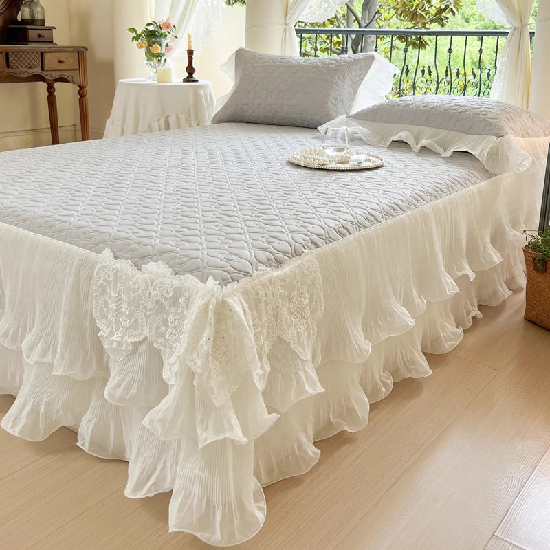 Summer Lace Ruffles Quilted Cooling Bed Skirt, Cool Feeling Fibre Mattress Cover, Bedspread, Bed Sheet, With Pillowcases, 3Pcs