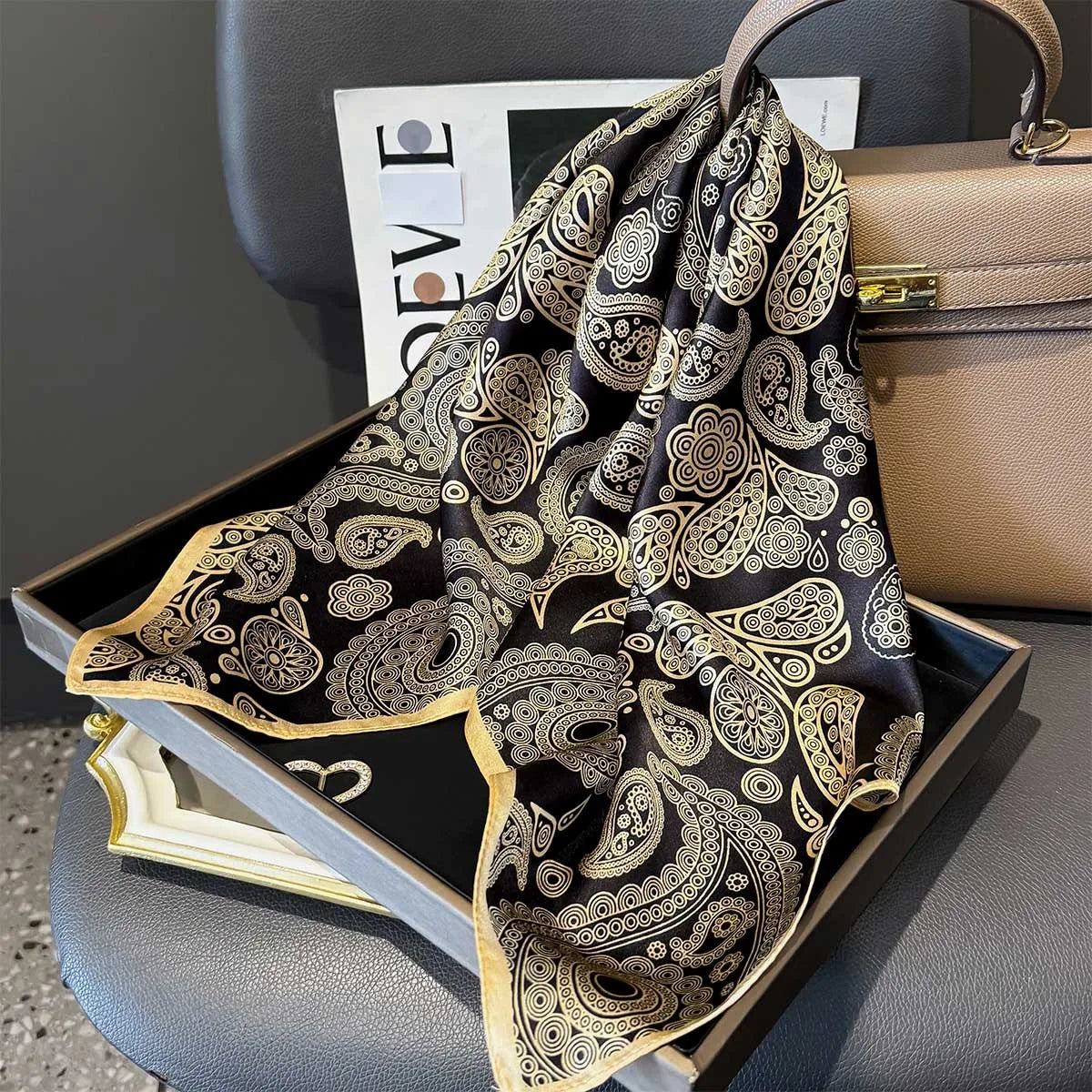 Foulard in Seta di Gelso a Stampe Fantasia