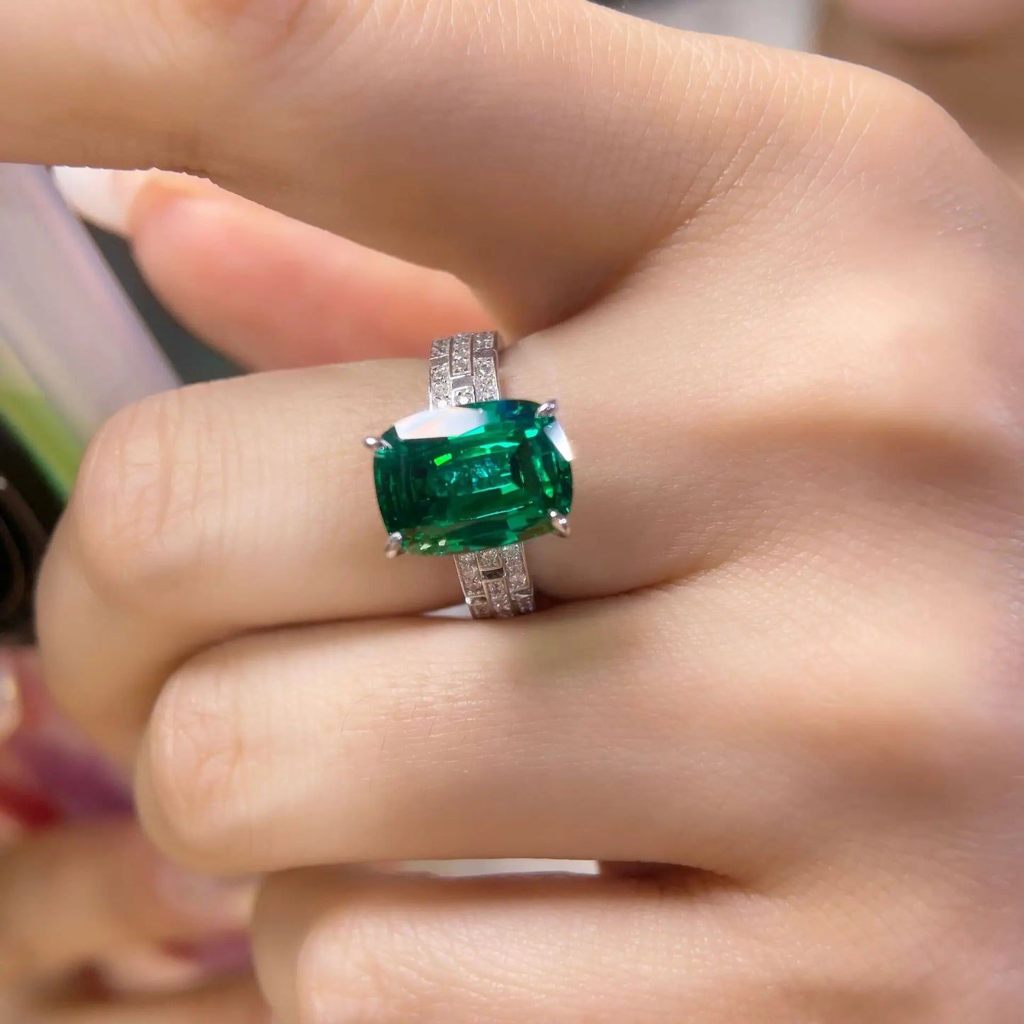 WUIHA Vintage 925 Sterling Silver 8 CT Lab Sapphire Emerald High Carbon Diamonds Gemstone Wedding Engagement Ring Fine Jewelry