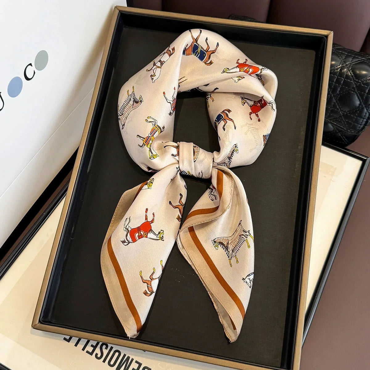 Foulard in Seta di Gelso a Stampe Fantasia