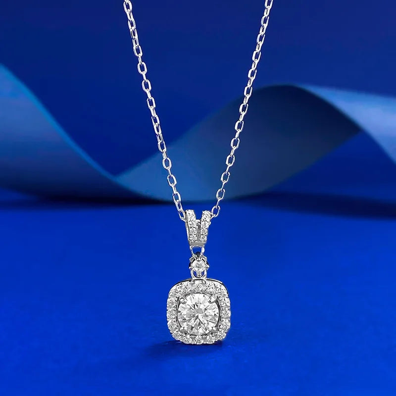 Queen Heart Lab Moissanite Diamond Pendant 100% Real 925 Sterling Silver Wedding Chocker Necklace for Women Engagement Jewelry