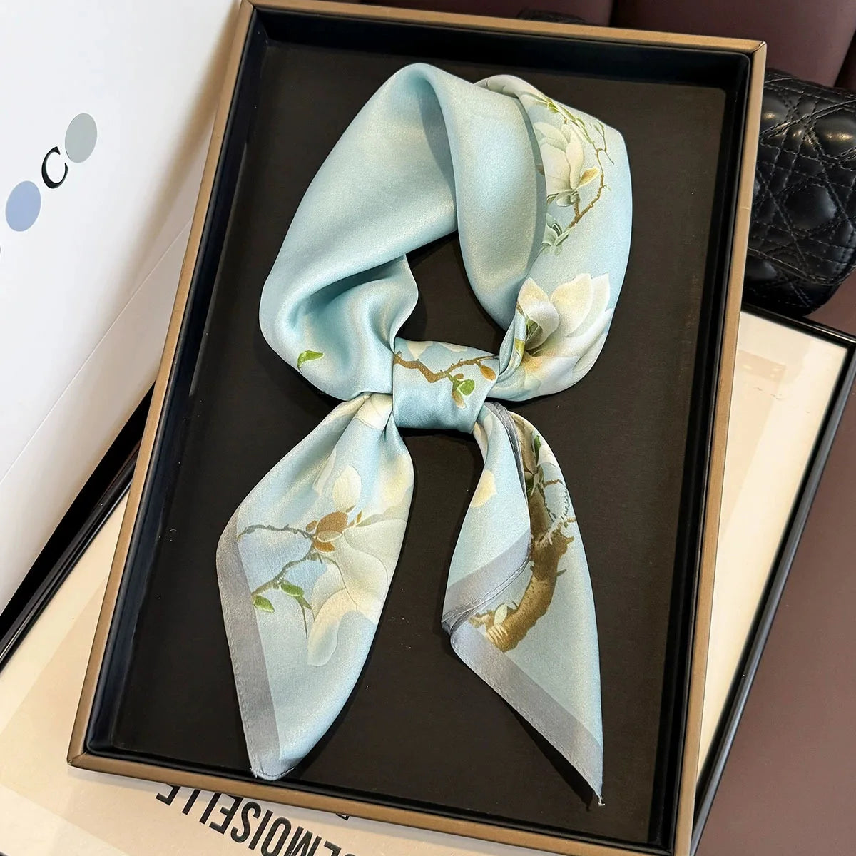 Foulard in Seta di Gelso a Stampe Fantasia
