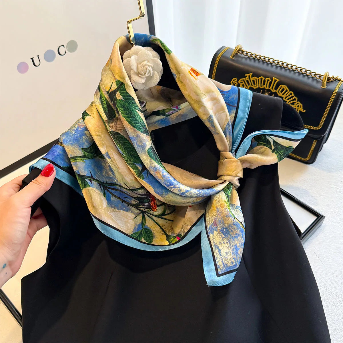 Foulard in Seta di Gelso a Stampe Fantasia