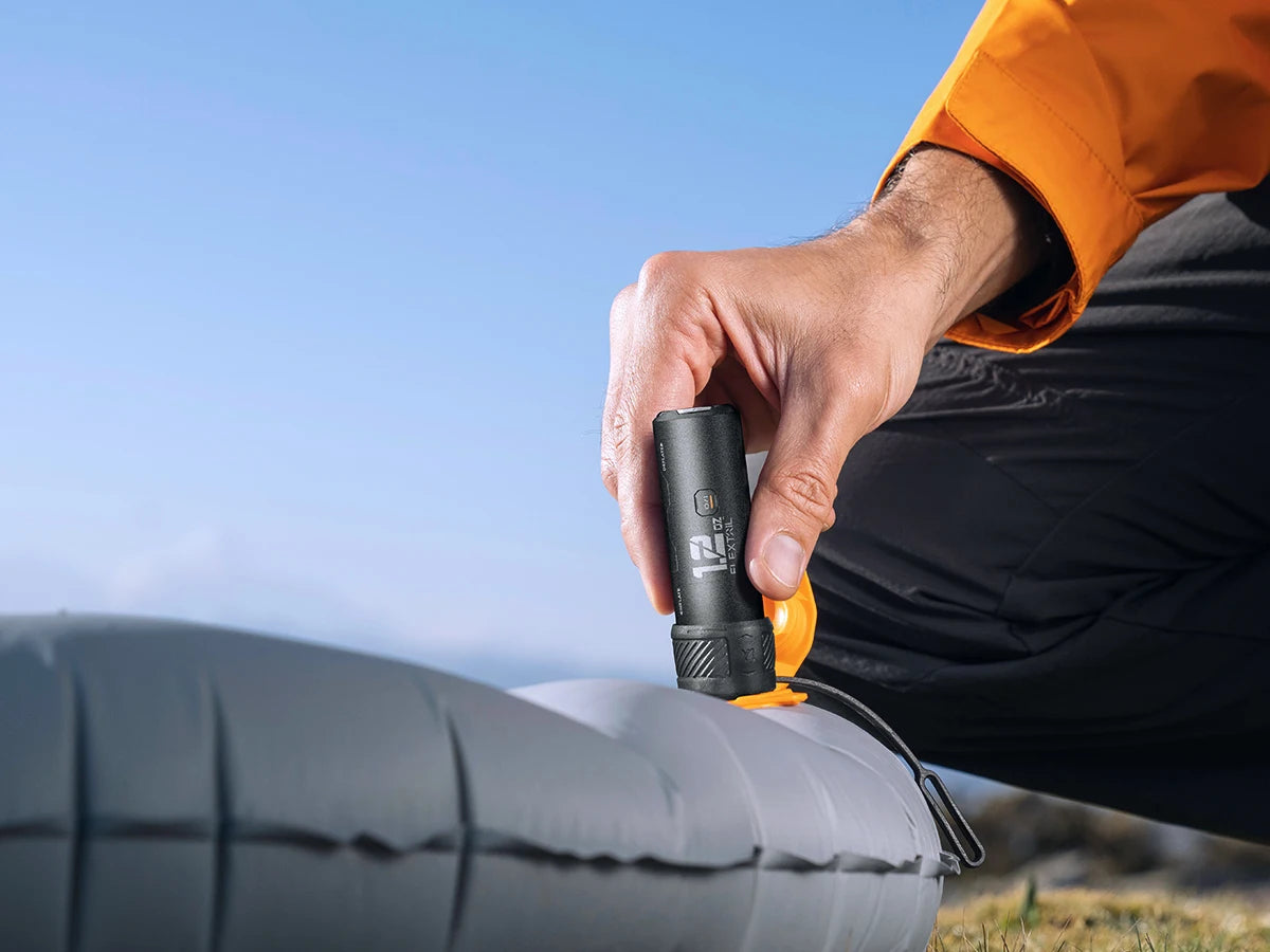 FLEXTAILGEAR ZERO PUMP Portable Camping Air Pump Electric Inflator for Sleeping Pads, 1 Rechargeable Battery Included