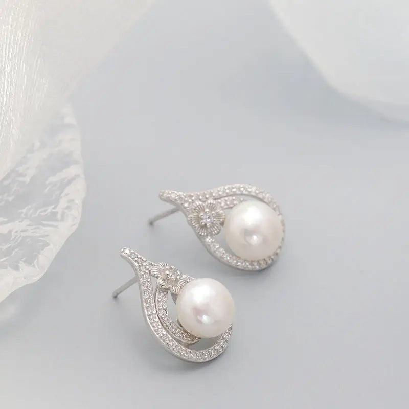 Authentic 925 Sterling Silver Earstuds Hollowed-Out Floral Pattern Inlaid Natural Freshwater Pearl Gentle Graceful Earring Gift