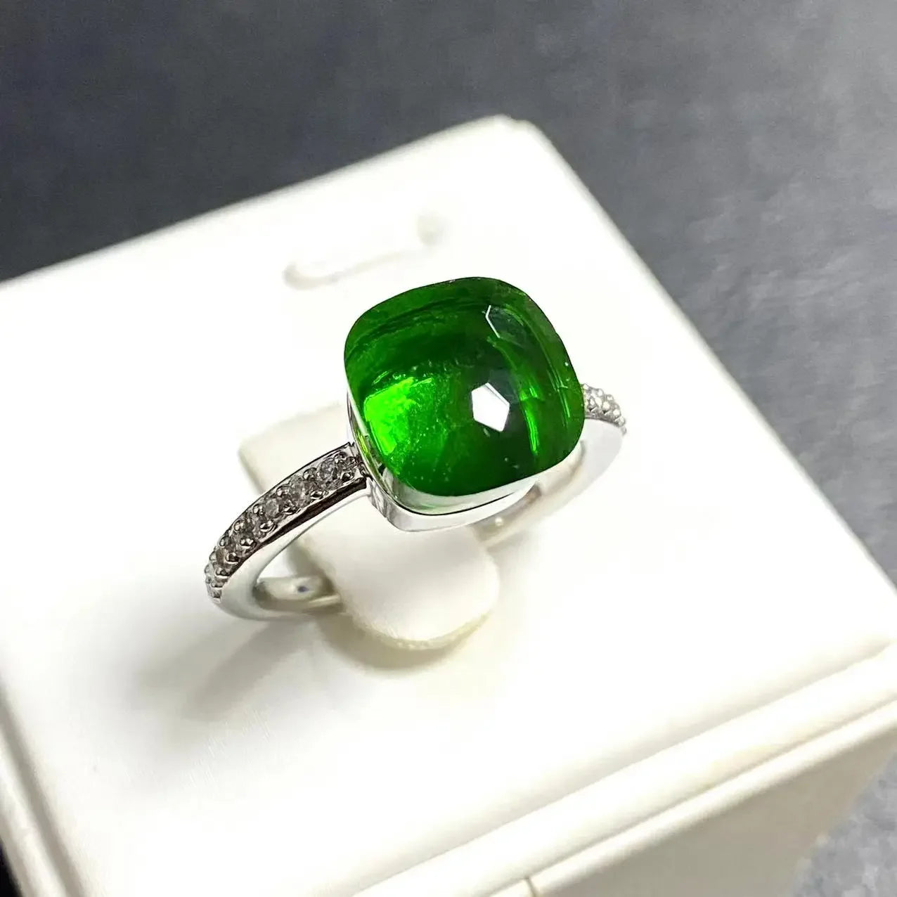 Ladies Square Candy Ring Slim Single Row Zircon Crystal Ring Platinum Plated Amethyst Jewelry Party Gift for Women