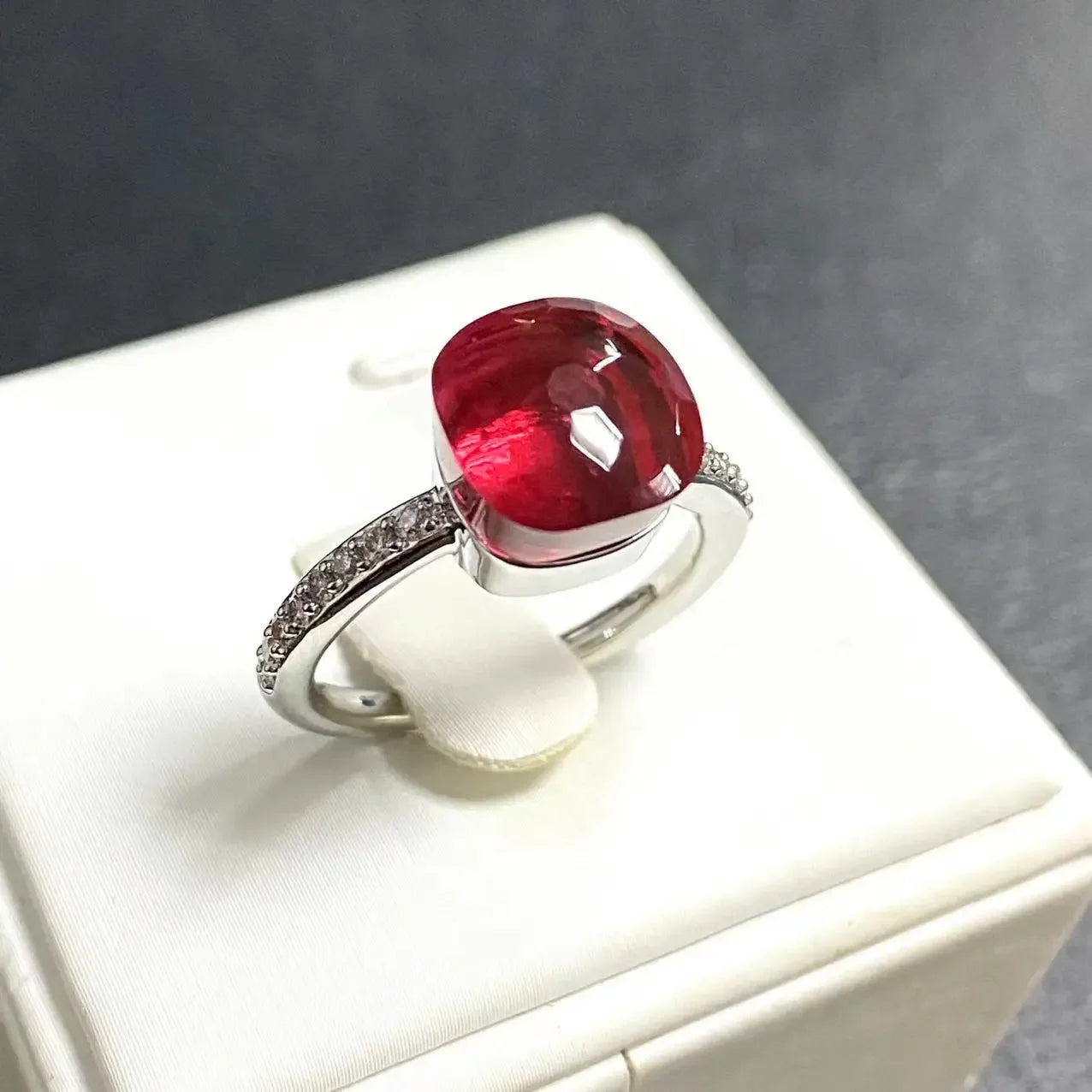 Ladies Square Candy Ring Slim Single Row Zircon Crystal Ring Platinum Plated Amethyst Jewelry Party Gift for Women