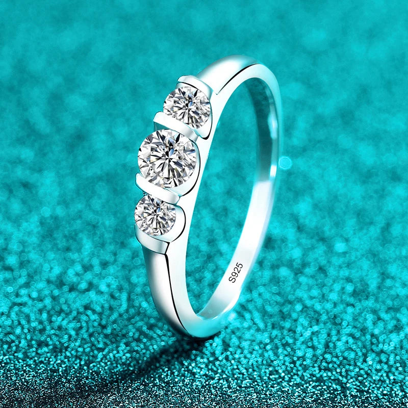 NeeT Full D VVS1 Moissanite Ring for Women 925 Sterling Silver with 18 K Gold Plated Wedding Party Women's Ring Fine Jewelry