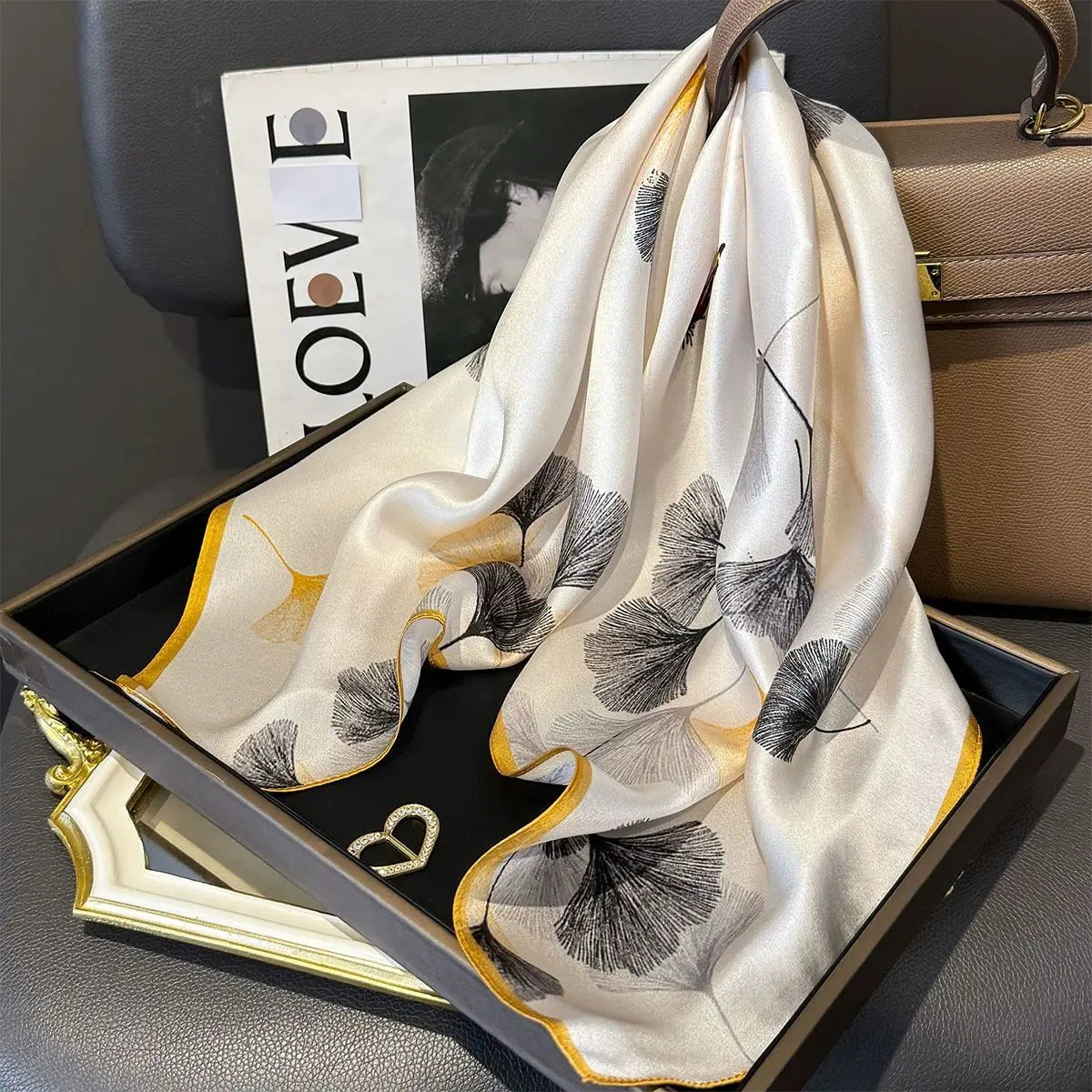 Foulard in Seta di Gelso a Stampe Fantasia