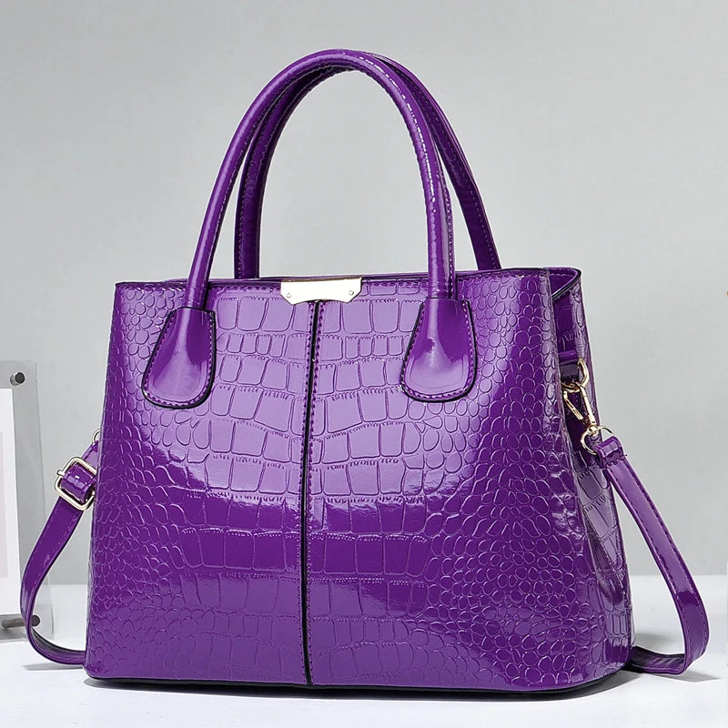 Borsa Tote Verniciata con Lavorazione Coccodrillo