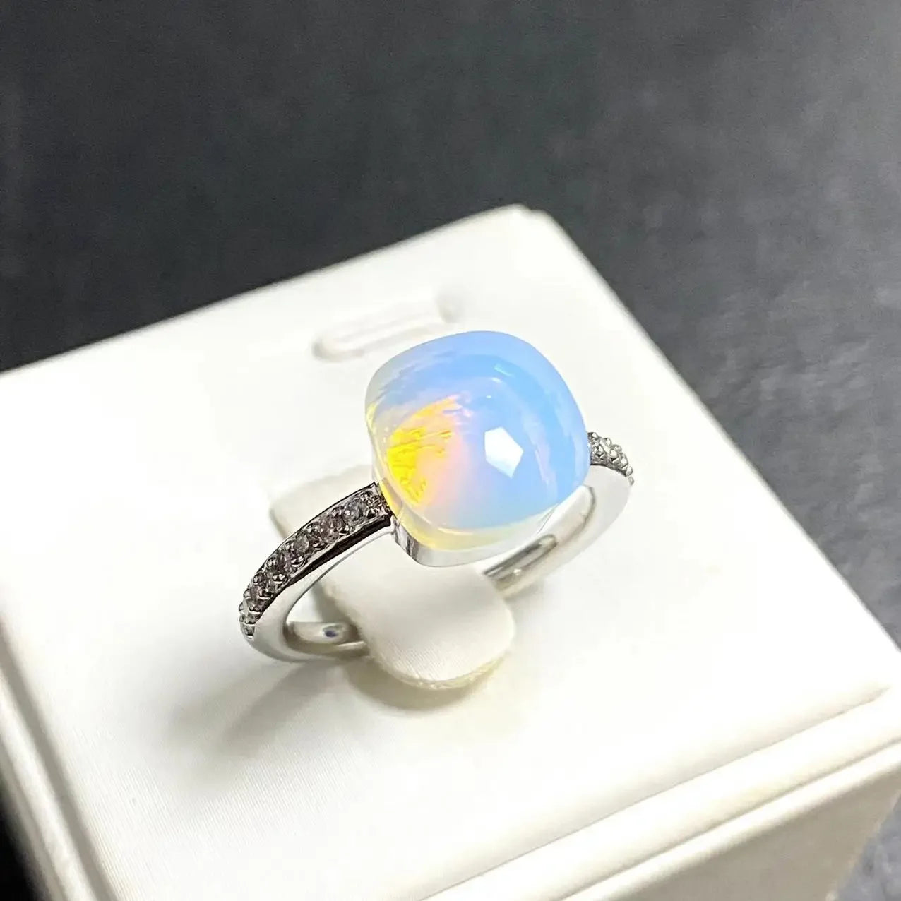 Ladies Square Candy Ring Slim Single Row Zircon Crystal Ring Platinum Plated Amethyst Jewelry Party Gift for Women