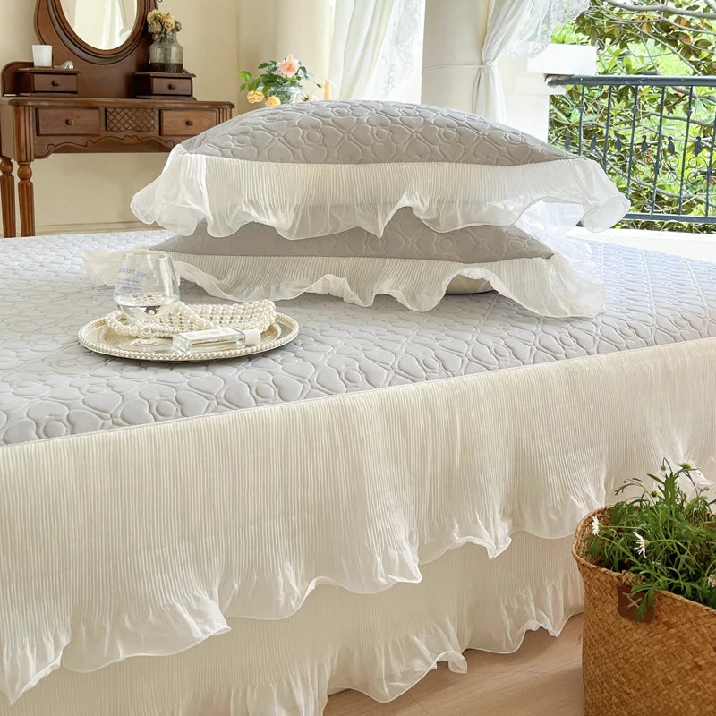 Summer Lace Ruffles Quilted Cooling Bed Skirt, Cool Feeling Fibre Mattress Cover, Bedspread, Bed Sheet, With Pillowcases, 3Pcs