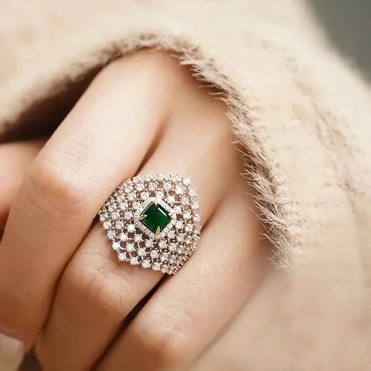 Huitan Bling Bling Geometric Rings with Square Green Cubic Zircon Fashionable Silver Color Finger Rings Luxury Jewelry for Women