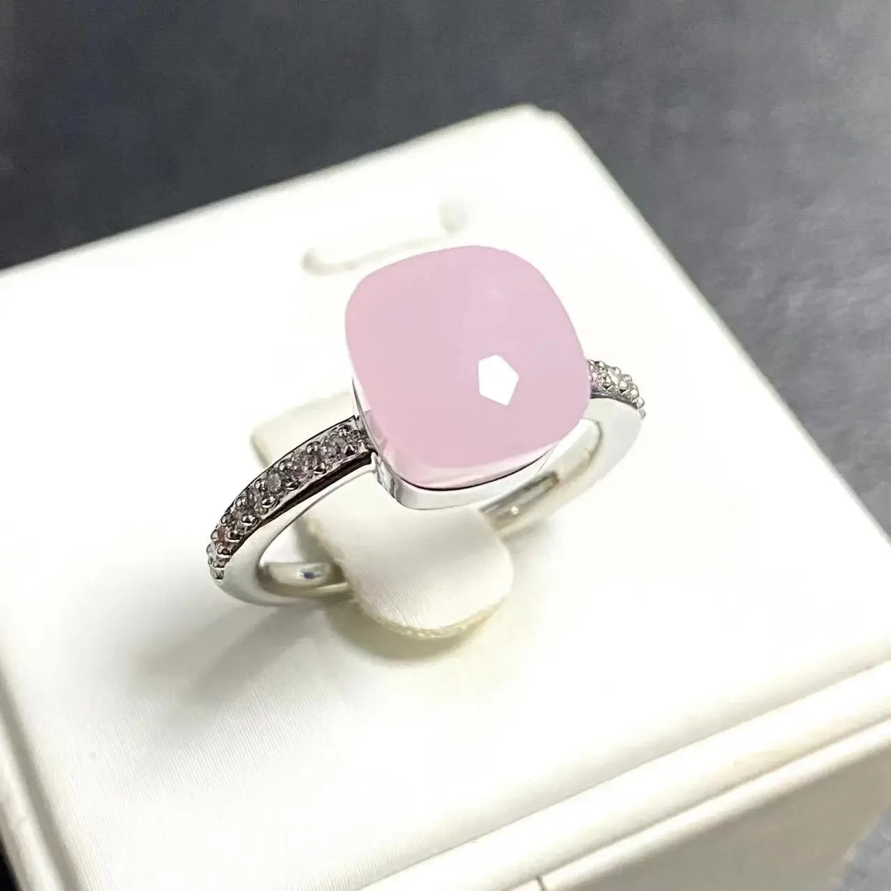 Ladies Square Candy Ring Slim Single Row Zircon Crystal Ring Platinum Plated Amethyst Jewelry Party Gift for Women