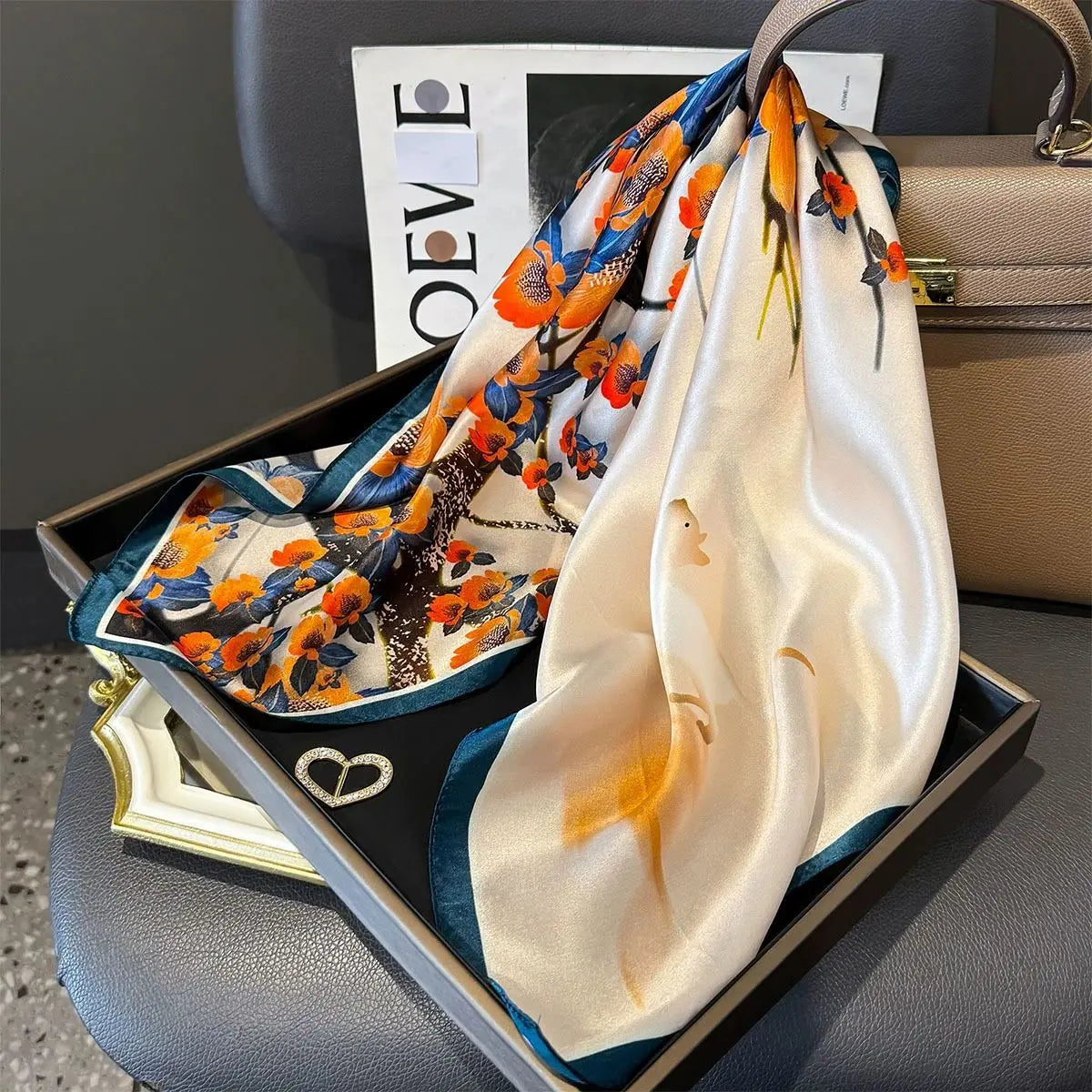 Foulard in Seta di Gelso a Stampe Fantasia