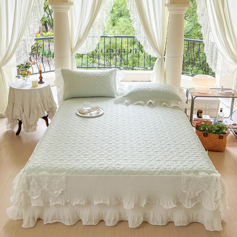 Summer Lace Ruffles Quilted Cooling Bed Skirt, Cool Feeling Fibre Mattress Cover, Bedspread, Bed Sheet, With Pillowcases, 3Pcs