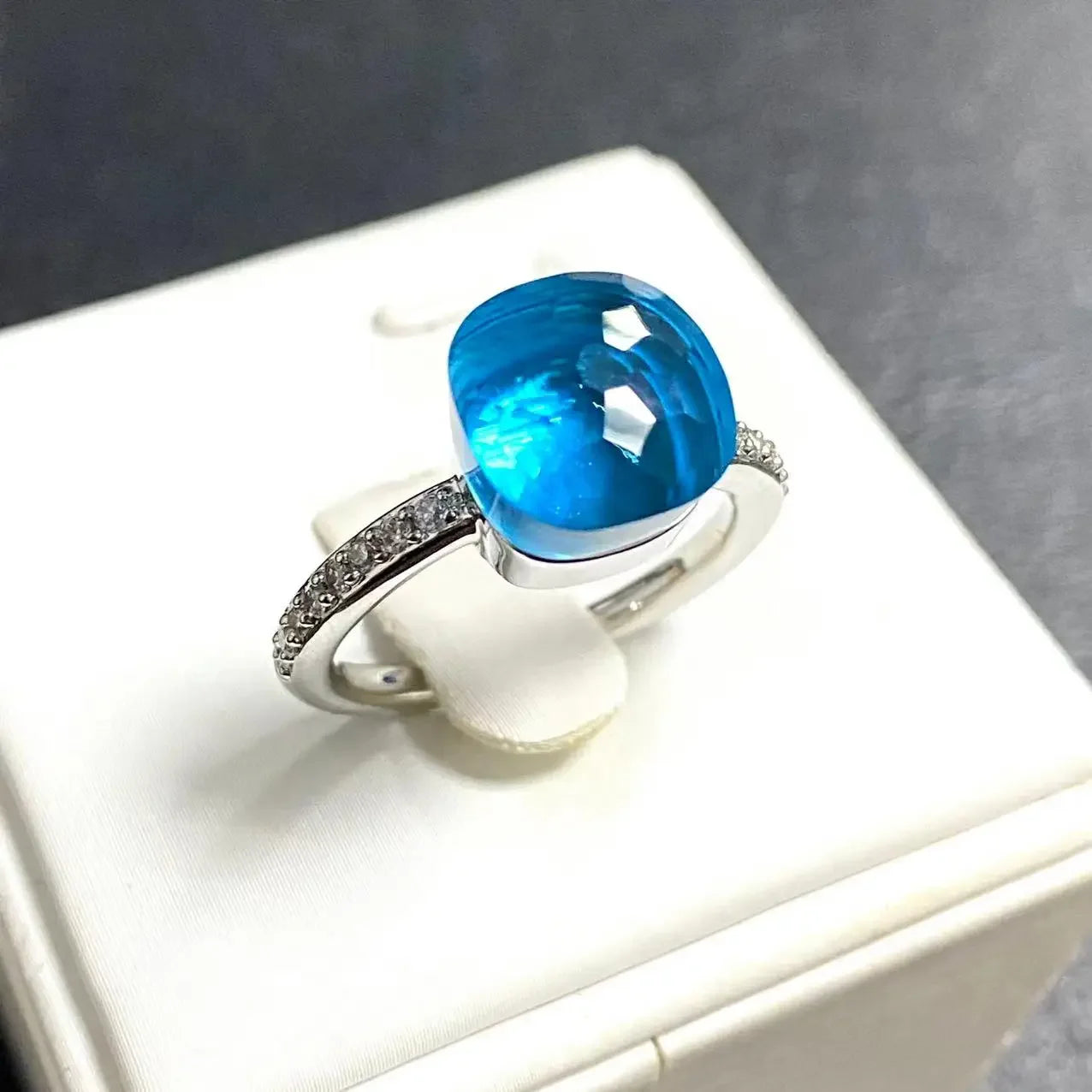 Ladies Square Candy Ring Slim Single Row Zircon Crystal Ring Platinum Plated Amethyst Jewelry Party Gift for Women