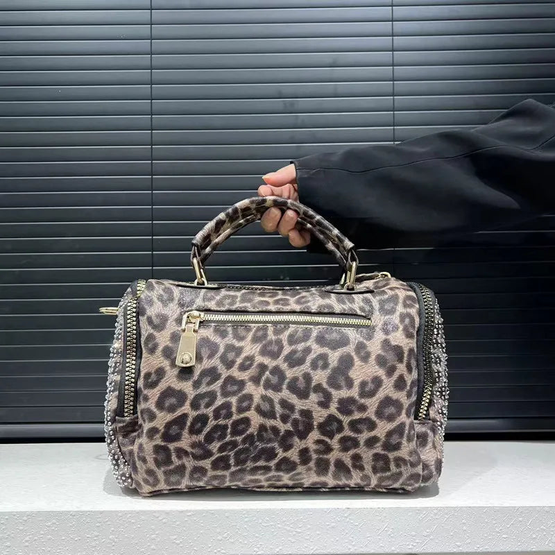 2025 Luxury Designer Women's Full Inlaid Diamond Handbag Retro Large Capacity Leopard Travel Shoulder Crossbody Bag Trendy Totes