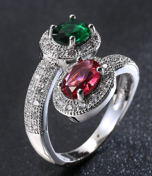 Anillo "Contrariè" con circonitas ovaladas de colores