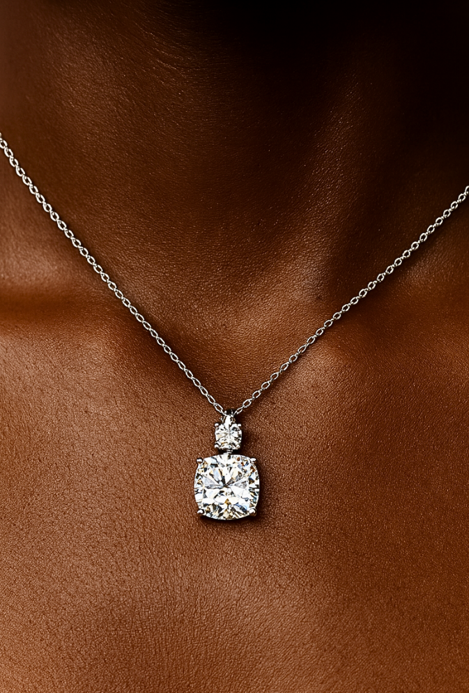 Collana con Pendente in Moissanite Taglio Cuscino